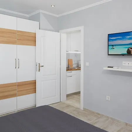 Niko'S Apartments Deluxe Nesebar Exterior photo